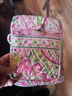 Vera Bradley Pink Green Quilted Floral Cosmetic Pouch
